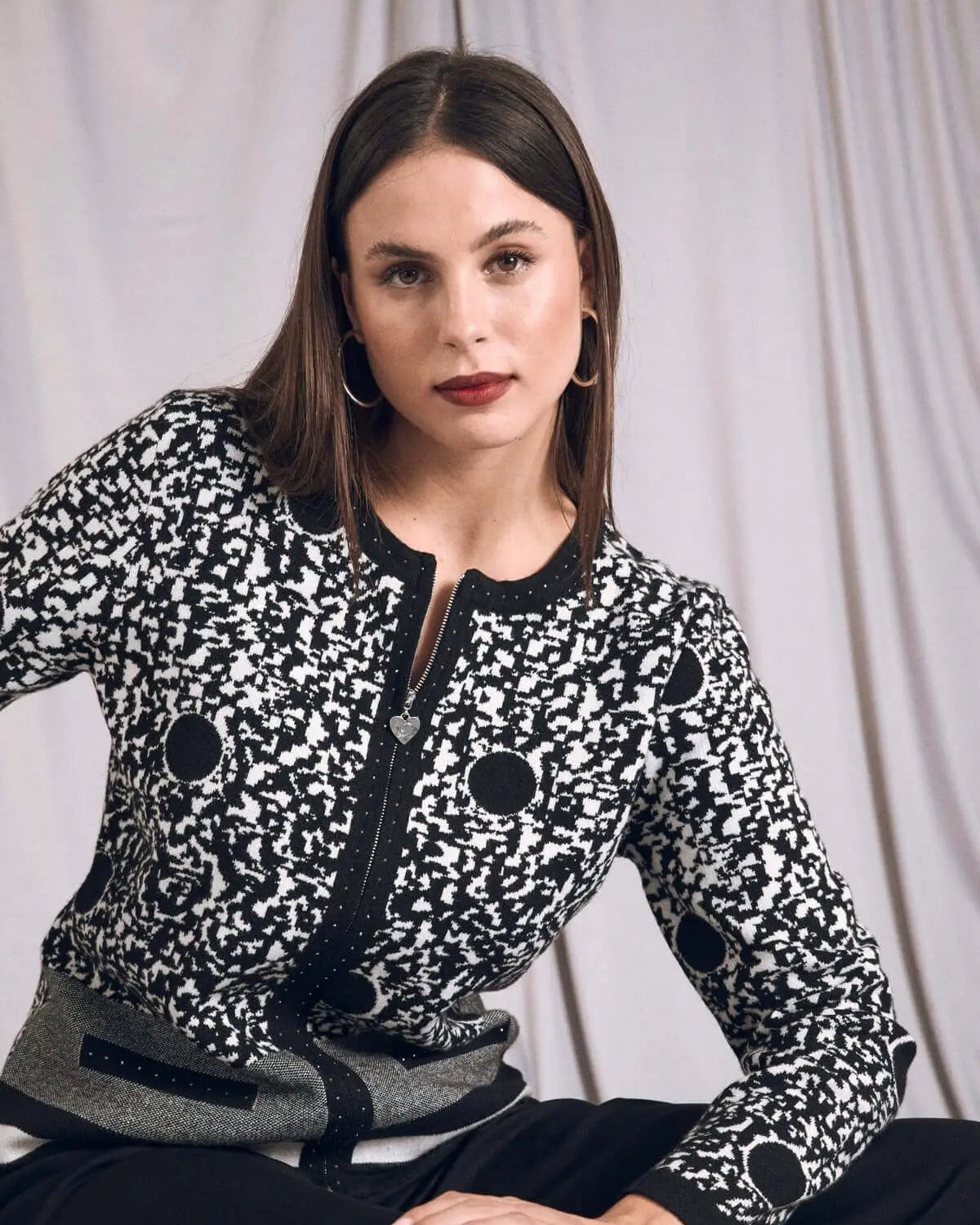 Cardigan a fantasia con zip e strass NERO DORABELLA