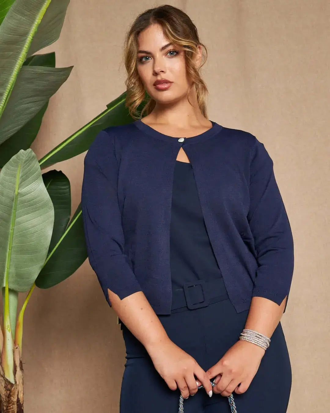 Cardigan girocollo con bottone gioiello BLU DORABELLA