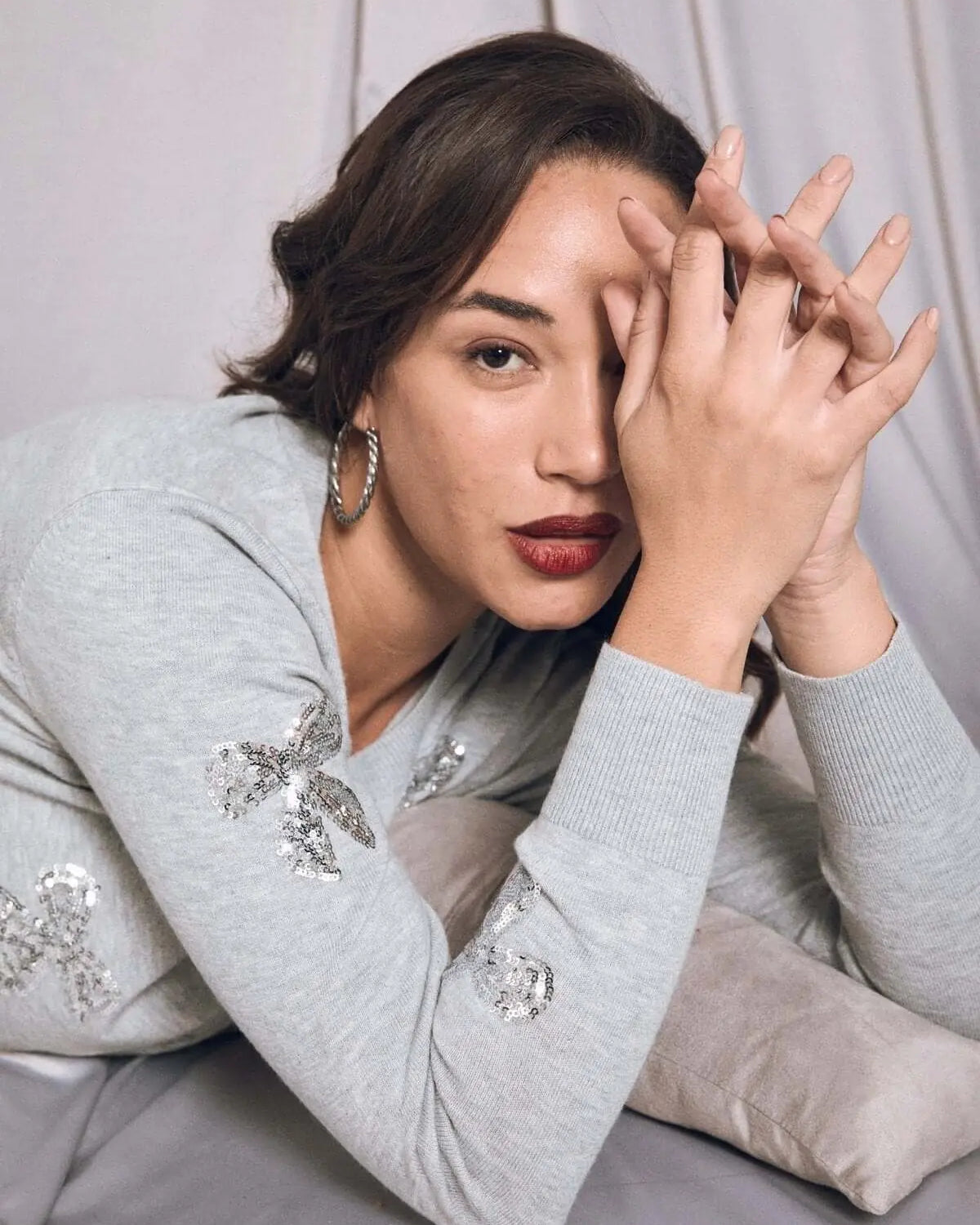 Cardigan con fiocchi ricamati in paillettes silver LIGHT GREY DORABELLA