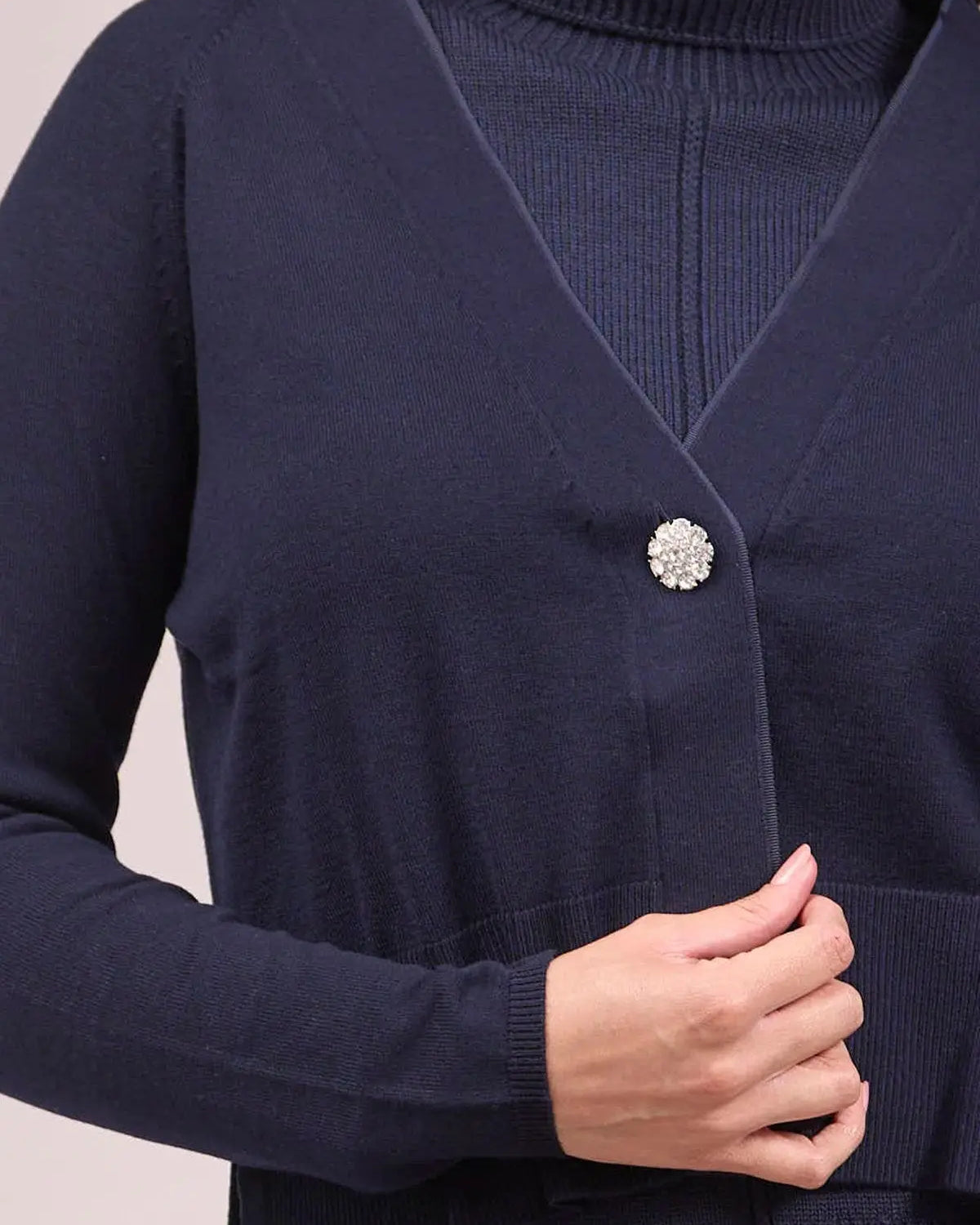 Cardigan cropped con bottone gioiello BLU IRONICA