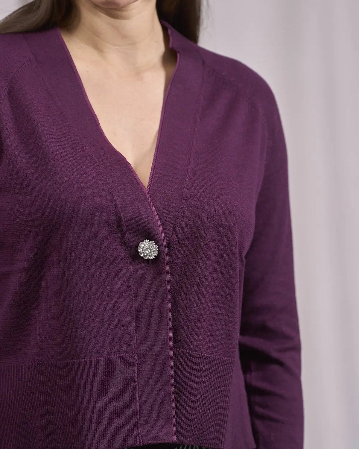 Cardigan cropped con bottone gioiello VINO IRONICA