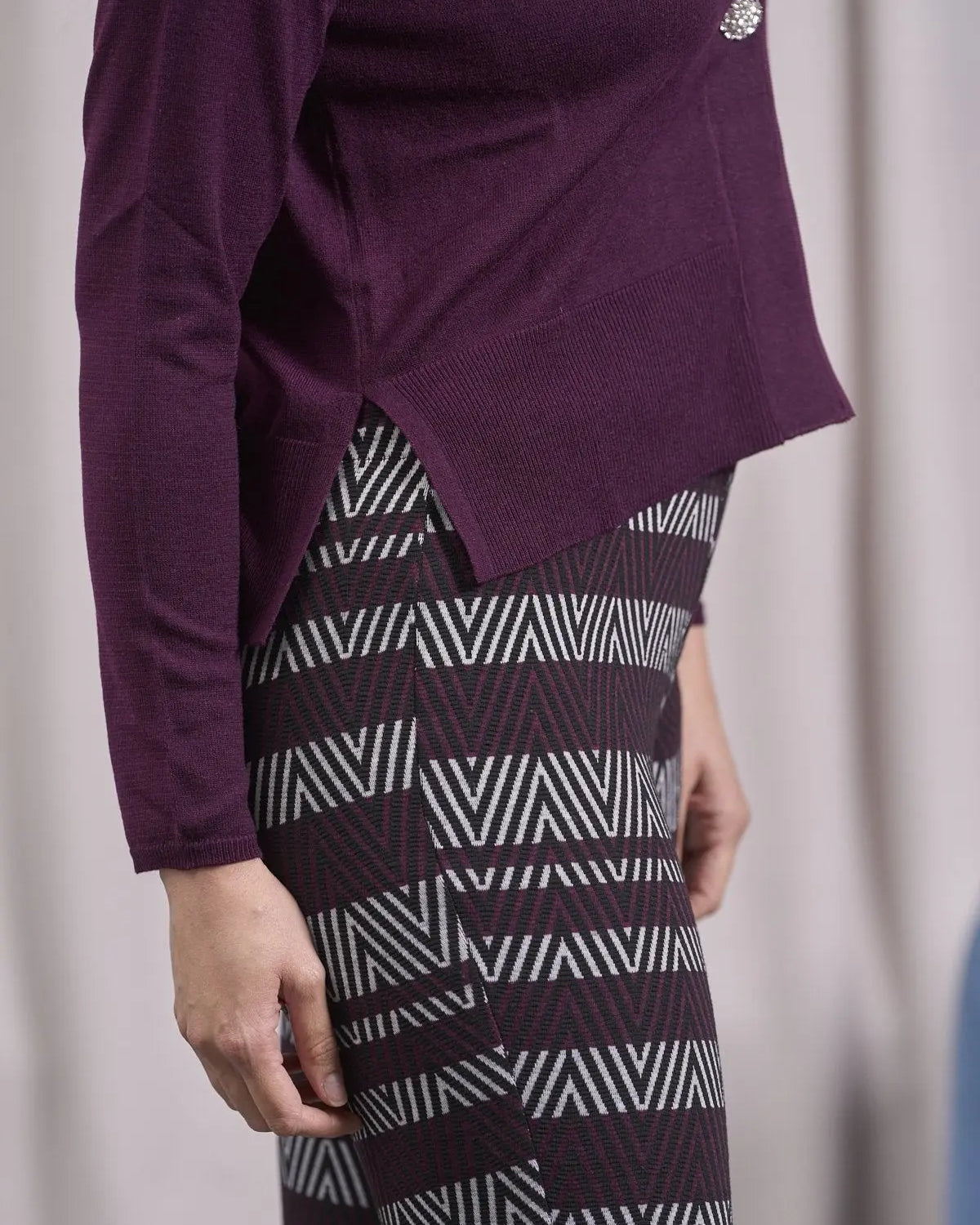 Cardigan cropped con bottone gioiello VINO IRONICA