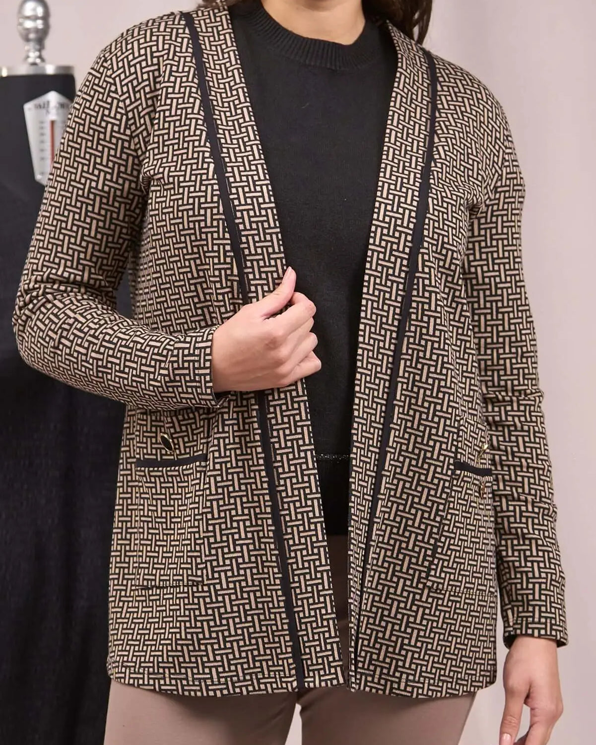 Cardigan fantasia jacquard lurex con tasche NERO DORABELLA