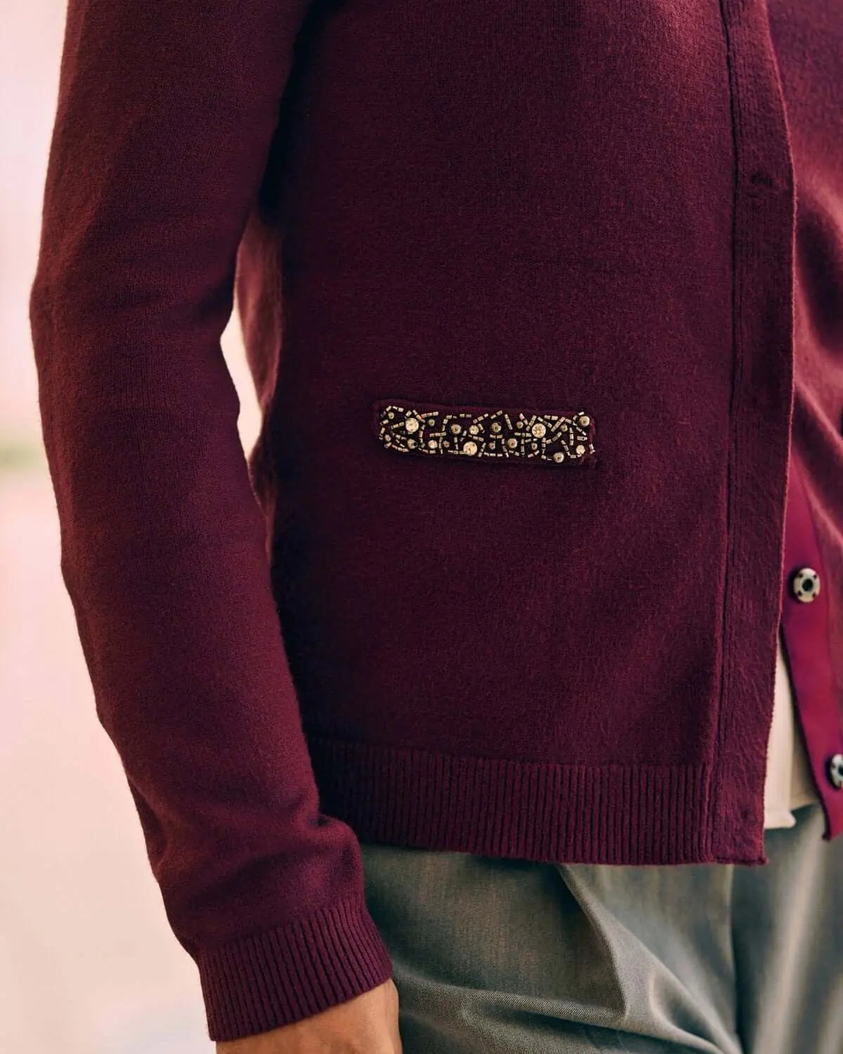 Cardigan nero monopetto con dettagli gioiello BORDEAUX DORABELLA