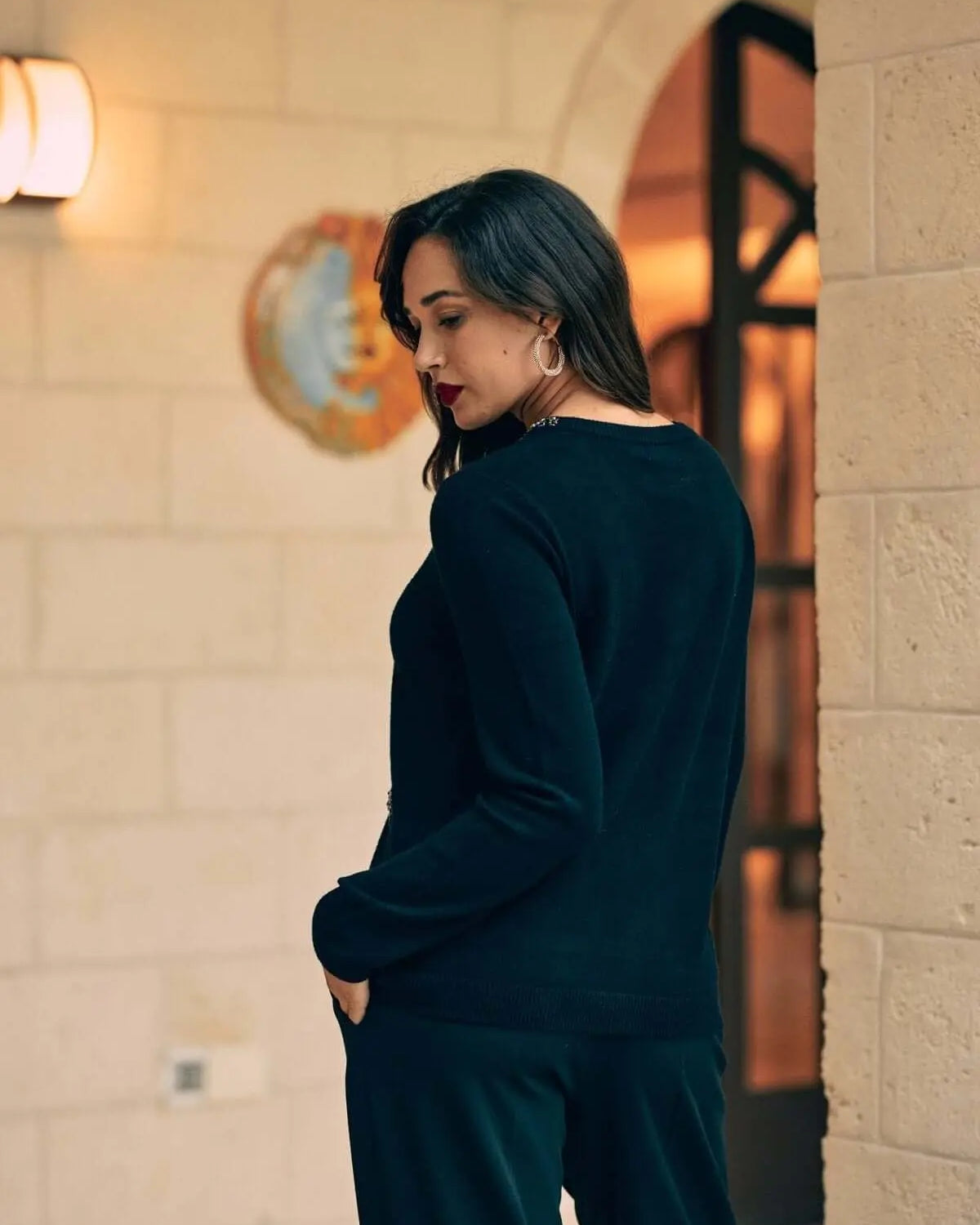 Cardigan nero monopetto con dettagli gioiello NERO DORABELLA