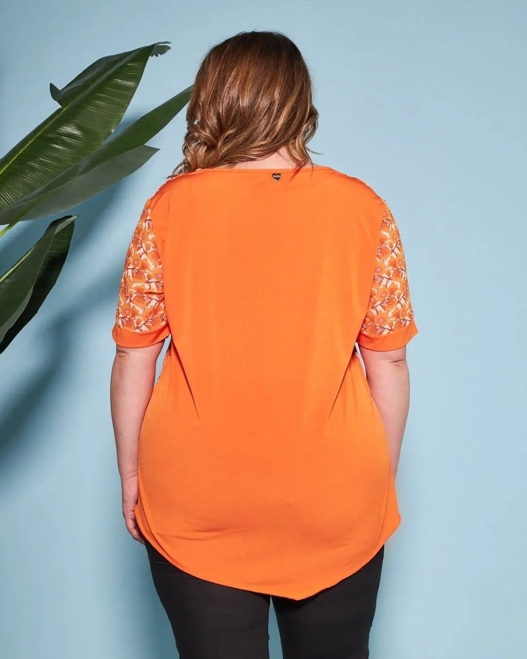 Casacca combinata in georgette con fantasia multicolore e jersey elasticizzato tinta unita. ARANCIO DORABELLA PIU'