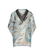 Casacca in georgette con fantasia multicolore e scollo a V in pizzo crochet con paillettes. VERDE DORABELLA