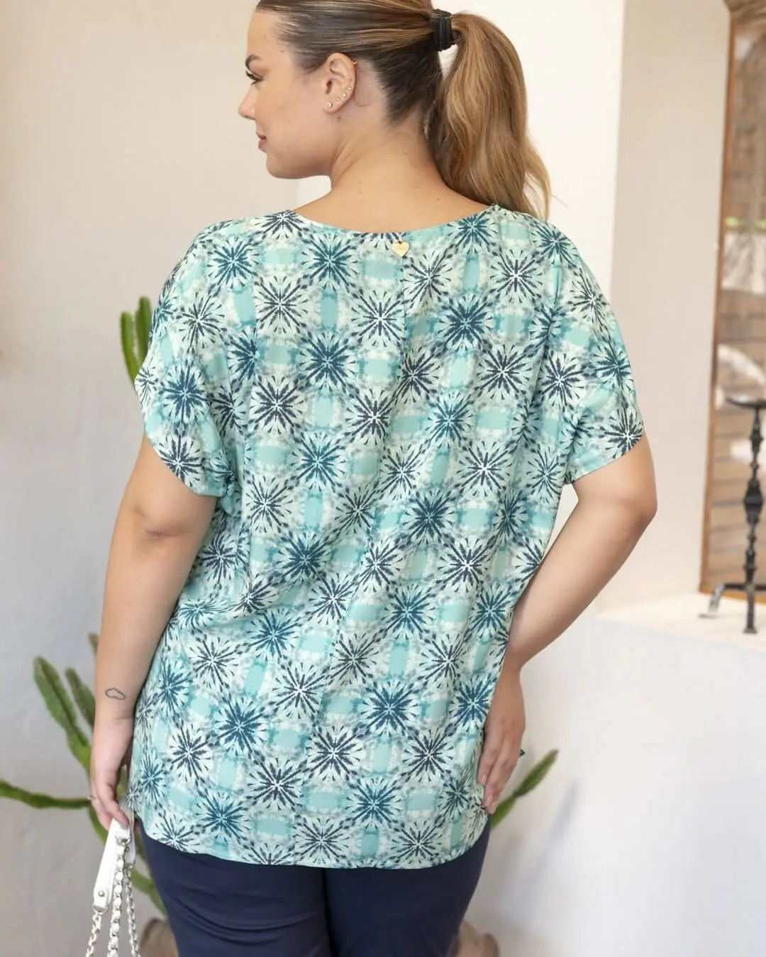 Casacca scollo a V in viscosa con manica kimono AZZURRO DORABELLA PIU'