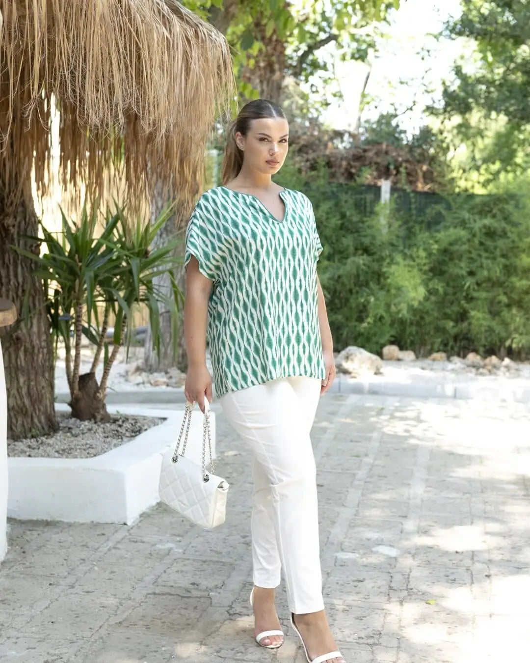 Casacca scollo a V in viscosa con manica kimono VERDE DORABELLA PIU'