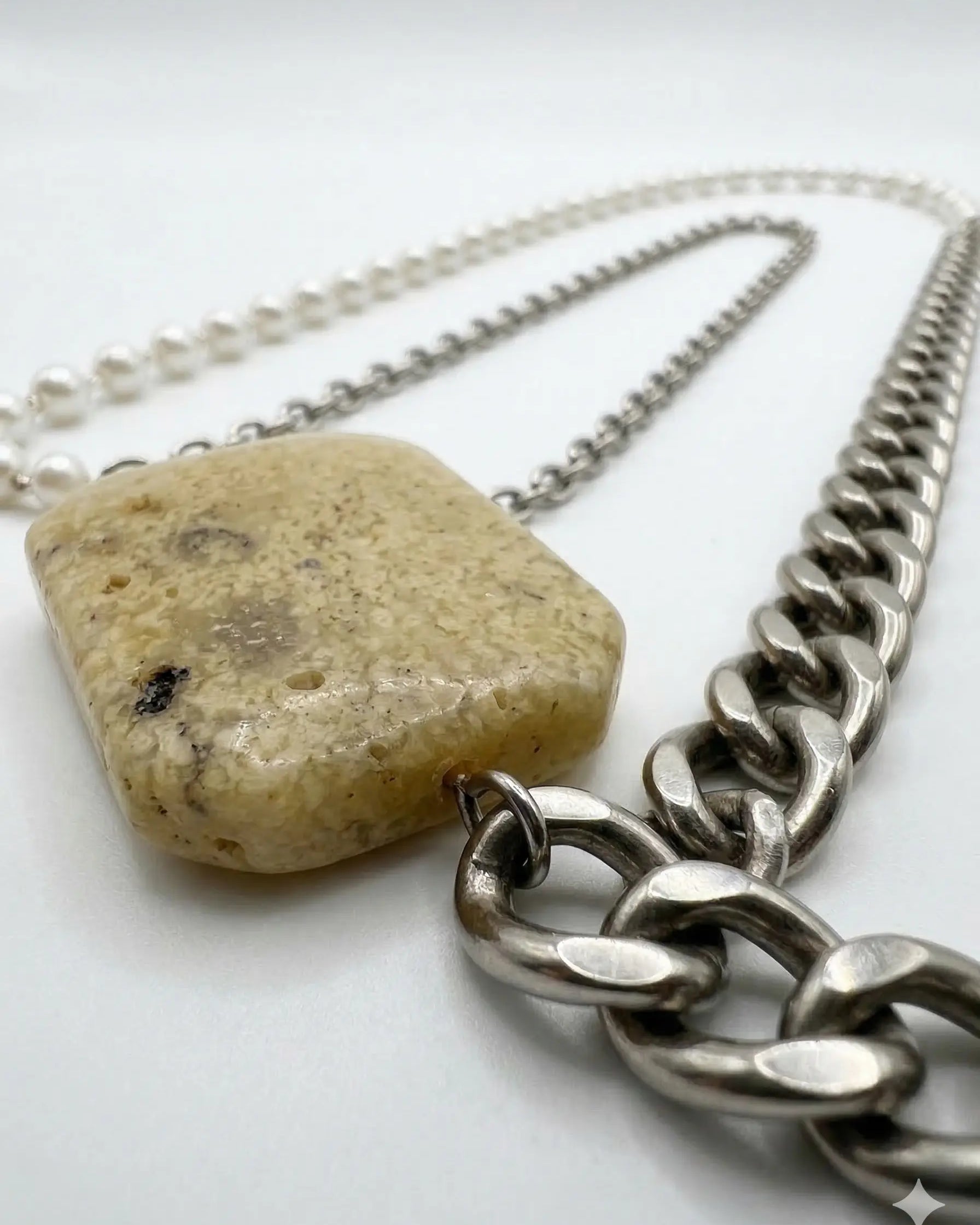 Collana bimateriale DORABELLA