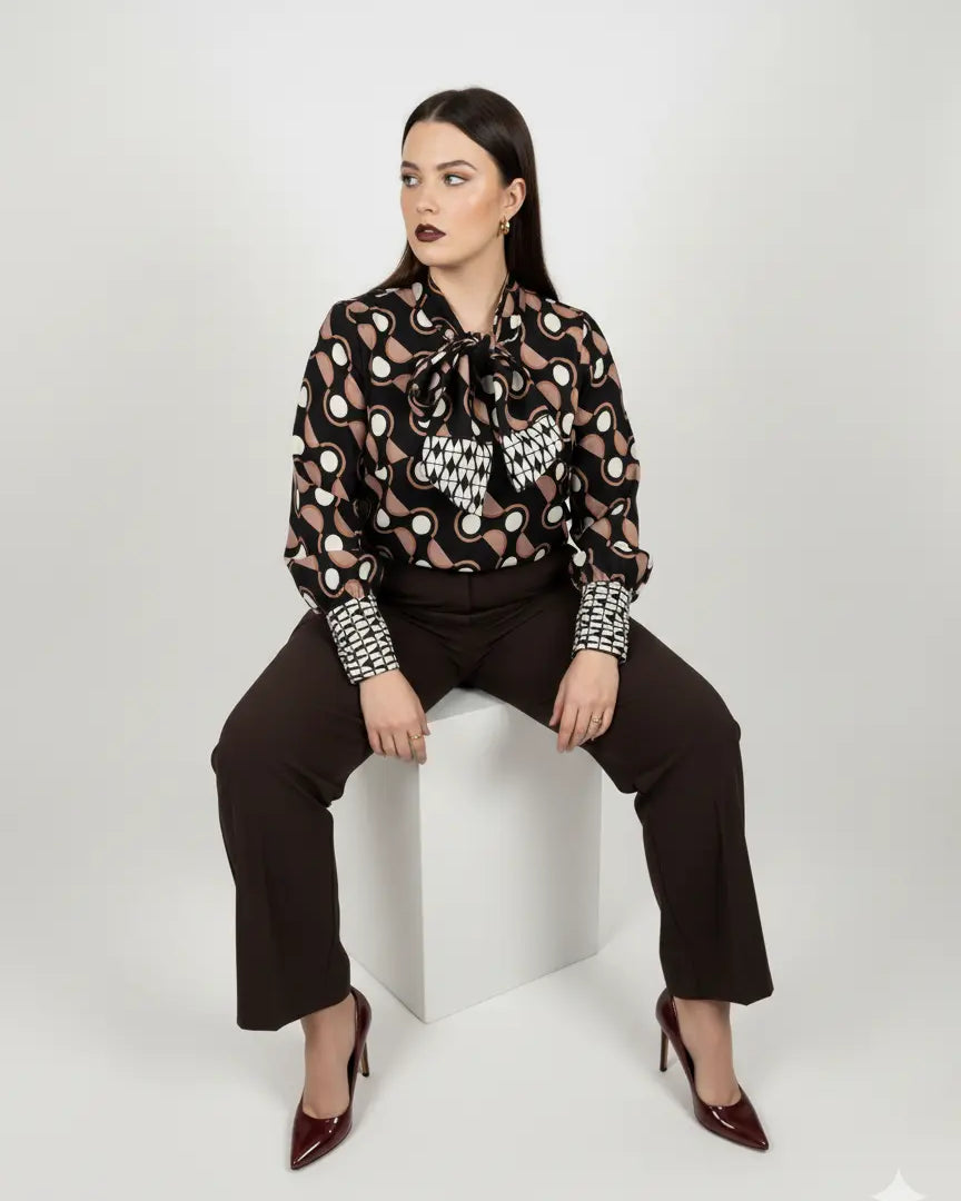 Completo con blusa fantasia e pantalone in tinta unita DORABELLA PIU'