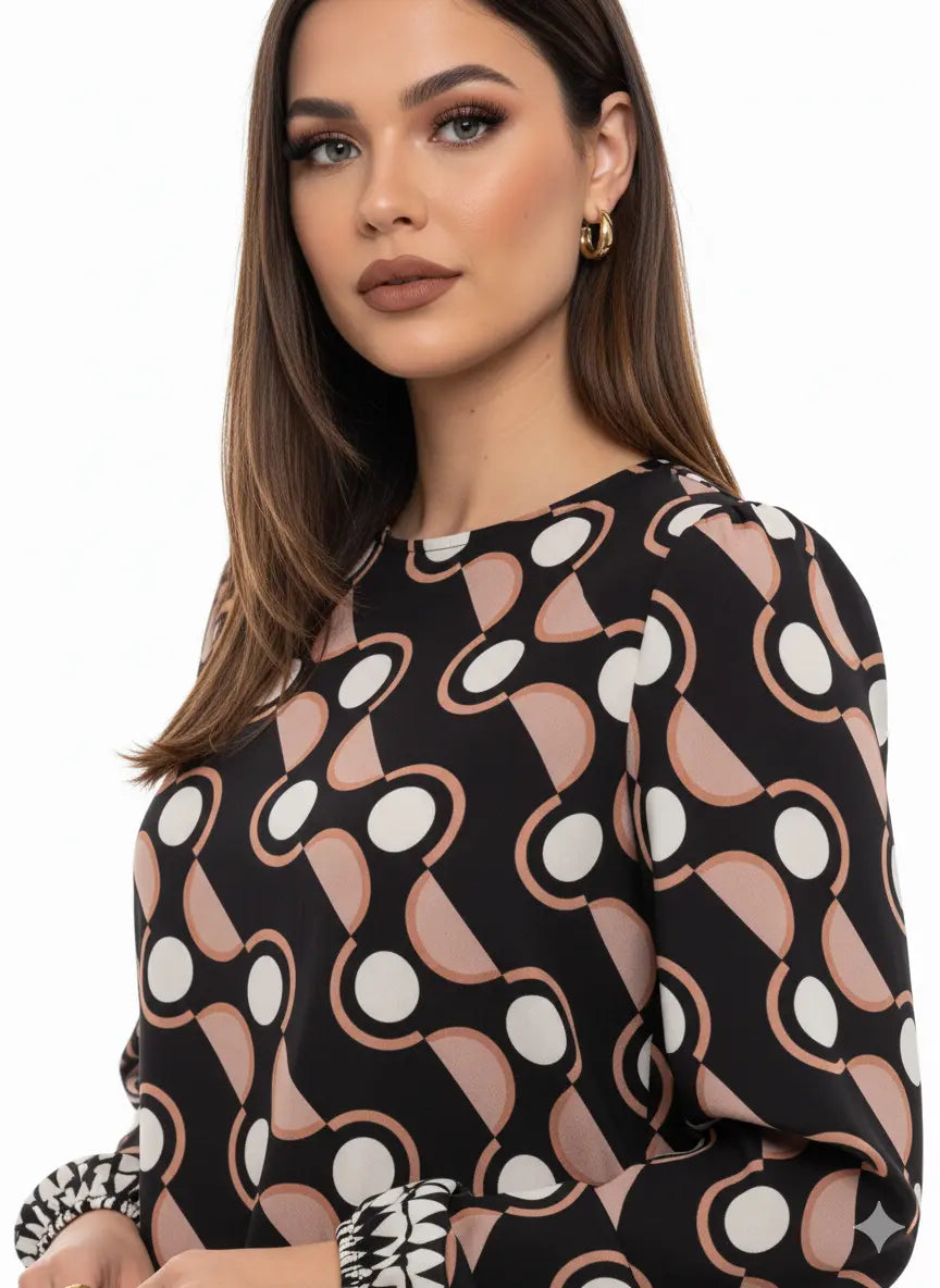 Completo con blusa girocollo fantasia e pantalone in tinta unita DORABELLA