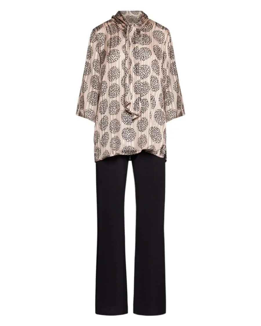 Completo con blusa in georgette lurex con fantasia a pois e collo lavallière e pantalone morbido ti CHAMPAGNE DORABELLA