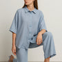 Completo con camicia bull collar, maniche mantella e pantalone comodo Unica by Dorabella