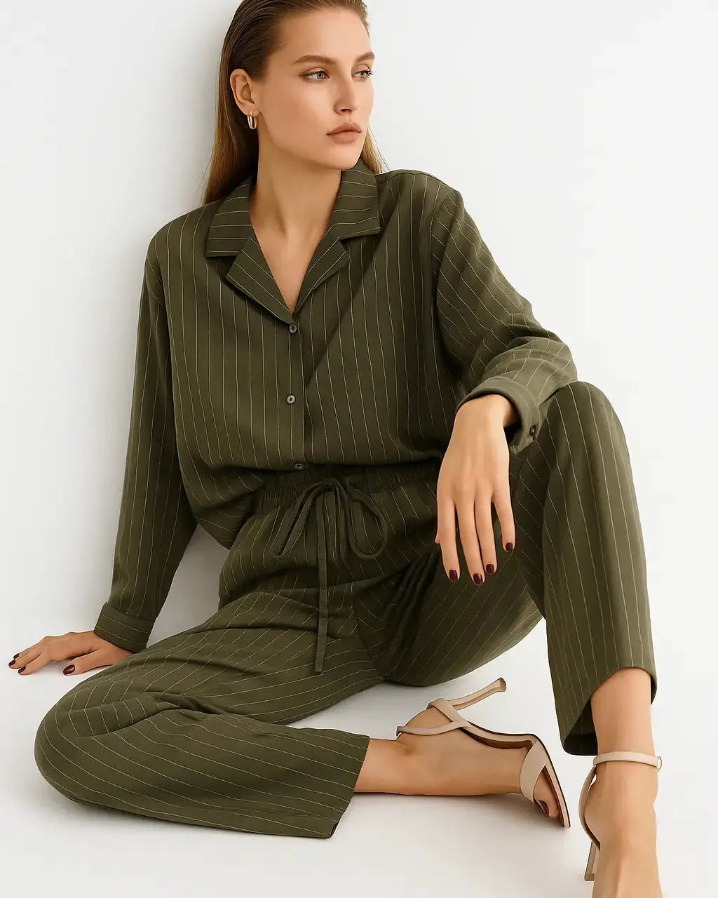 Completo gessato con over-shirt e jogger a palazzo oversize Unica by Dorabella