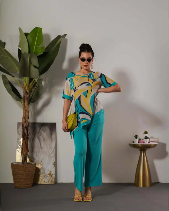 Completo in fantasia floreale con blusa e pantalone ACQUA DORABELLA XXXL