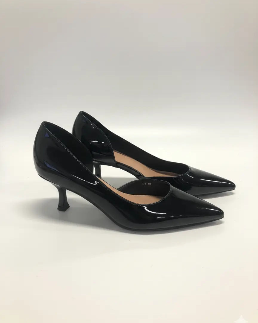 Décolleté nere a tacco basso effetto vernice Dorabella Nero / 41