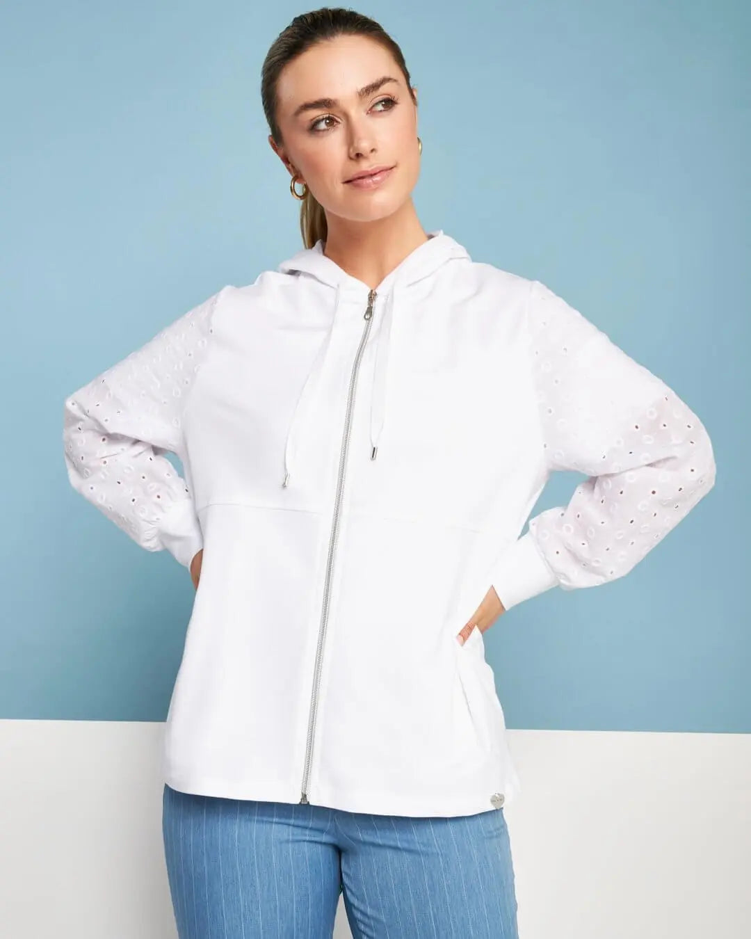 Felpa con zip e cappuccio in jersey di cotone elasticizzato con maniche in pizzo sangallo. BIANCO DORABELLA XXL