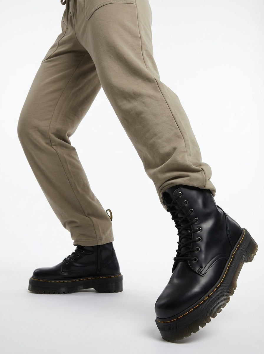 Pantalone con tasche frontali