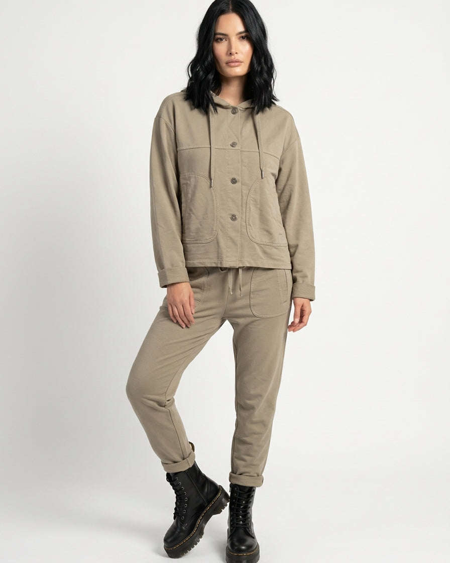 Pantalone con tasche frontali