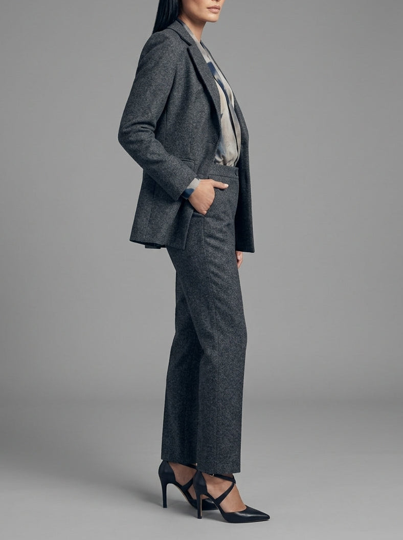 Pantalone gamba dritta con tasche