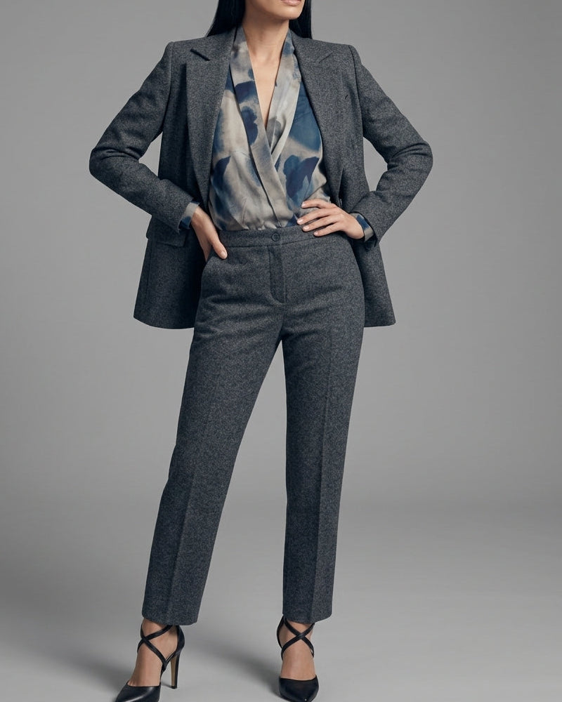 Pantalone gamba dritta con tasche