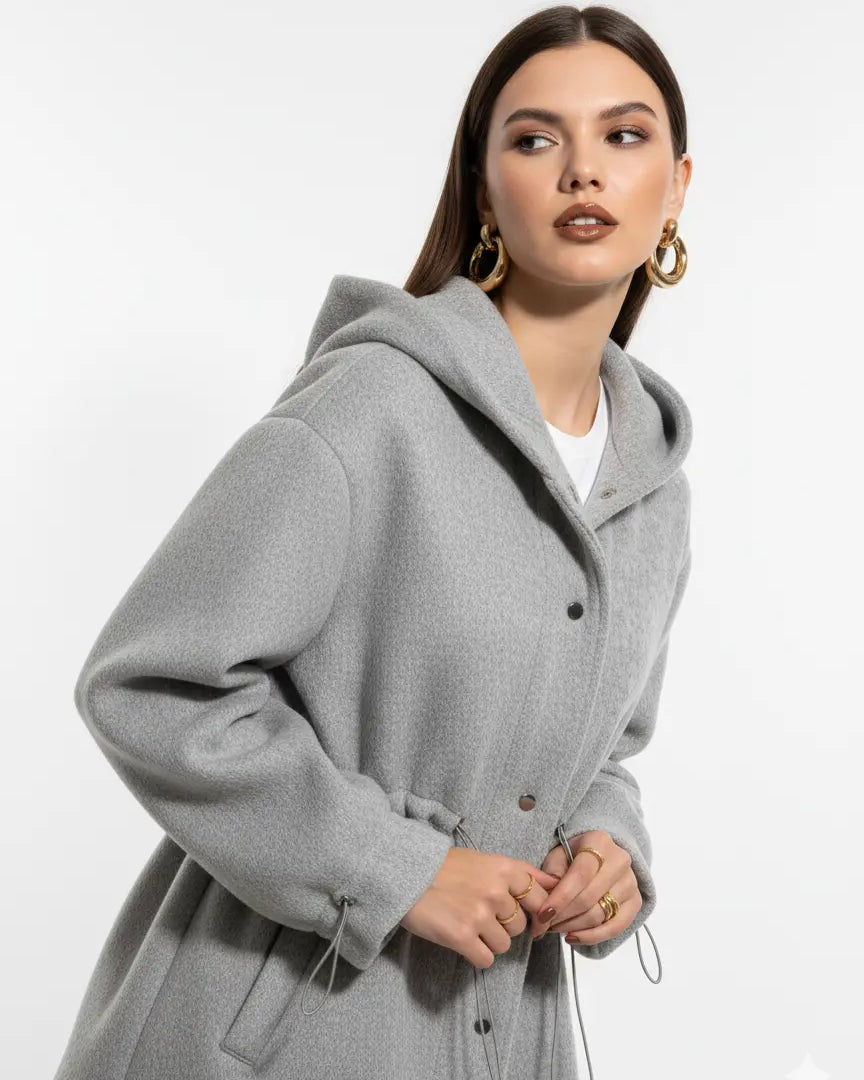 Giacca con cappuccio e coulisse in vita UNICA by Ironica