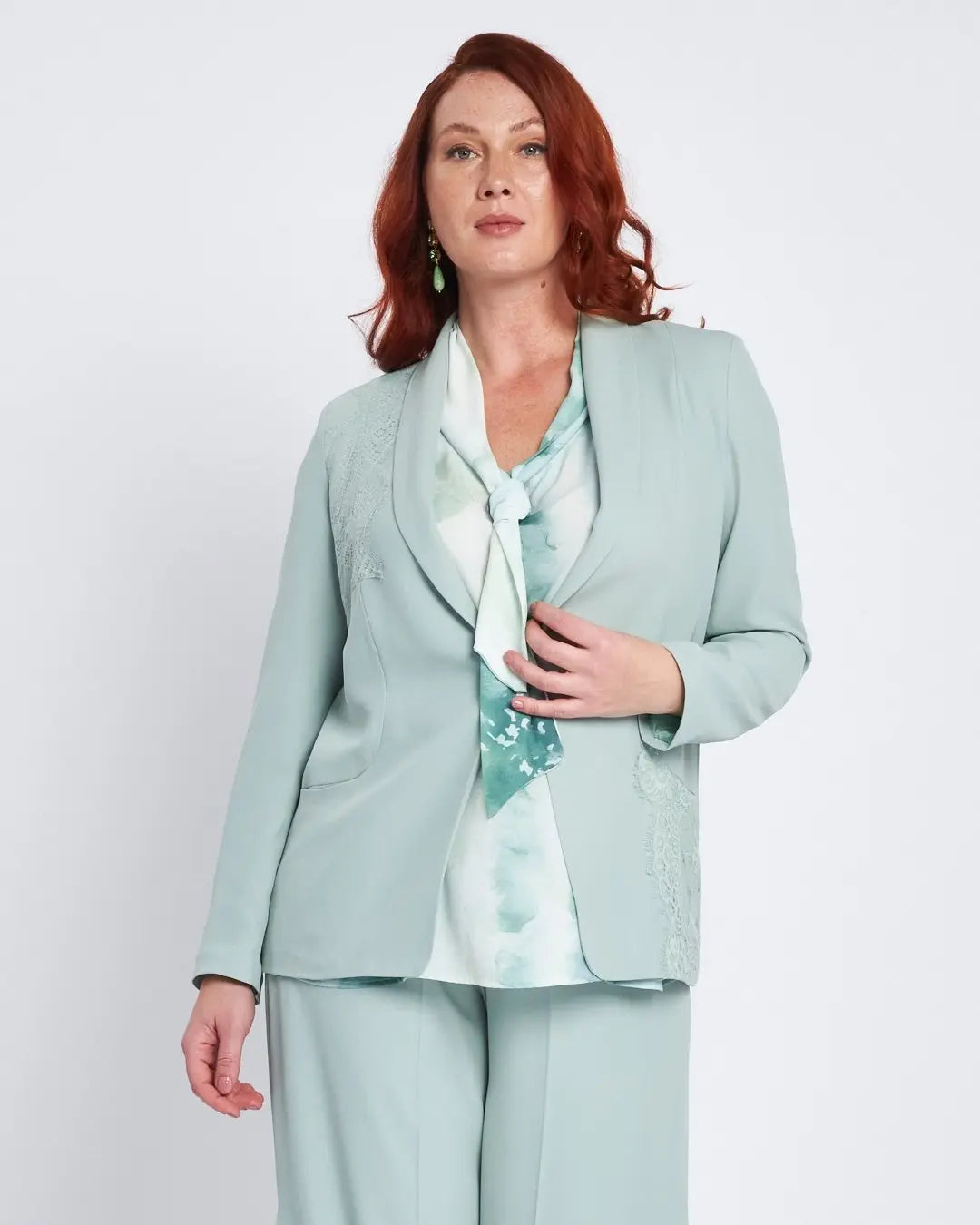 Giacca con collo sciallato e inserti in pizzo a tono ALOE DORABELLA PIU'