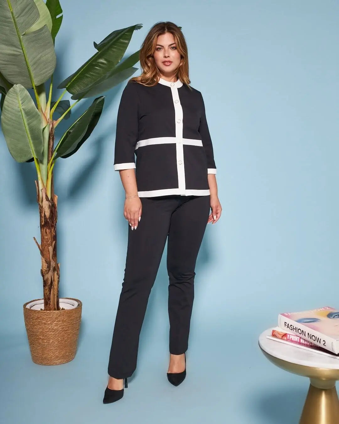 Giacca girocollo in punto milano di misto viscosa con bordi a contrasto NERO DORABELLA