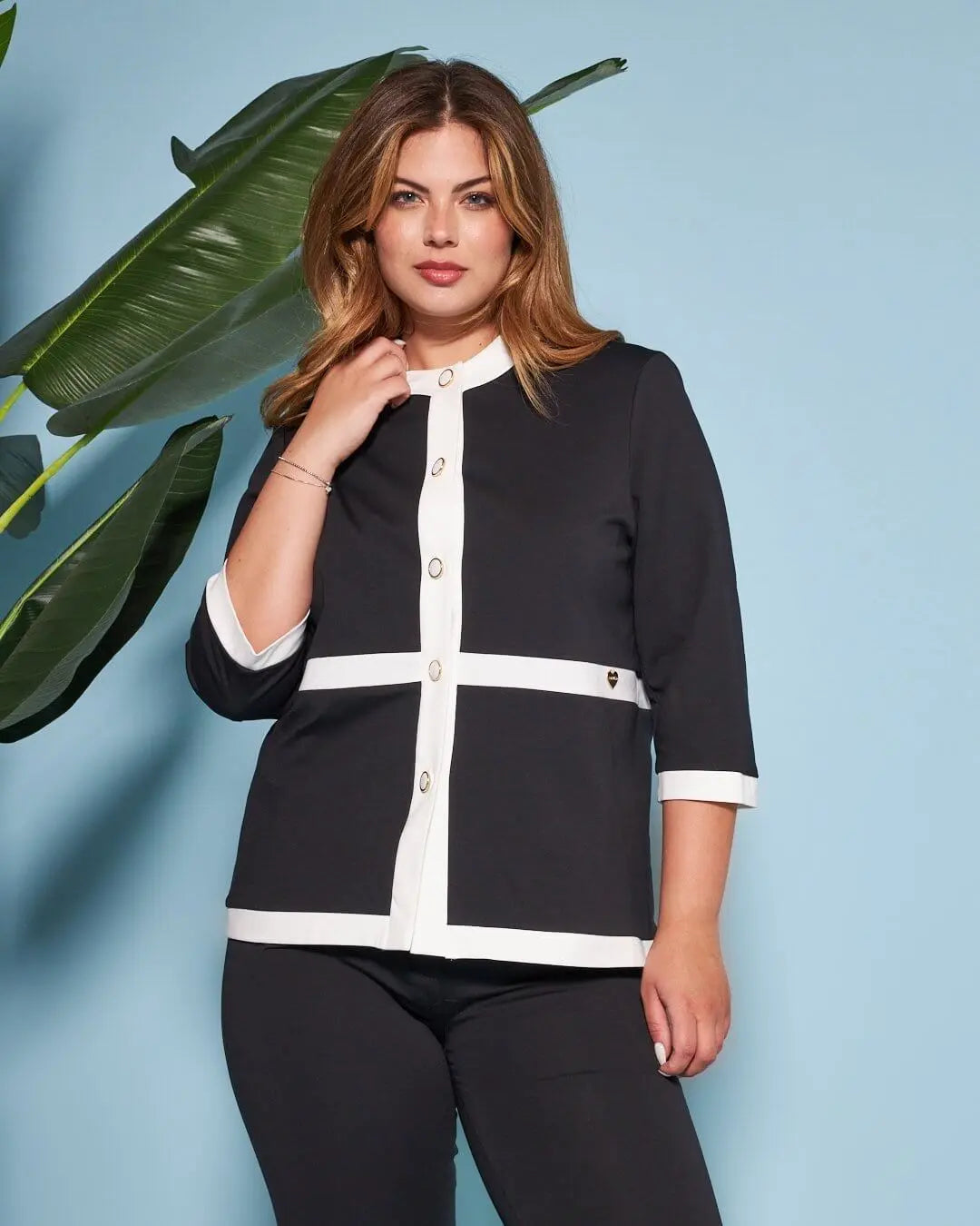 Giacca girocollo in punto milano di misto viscosa con bordi a contrasto NERO DORABELLA