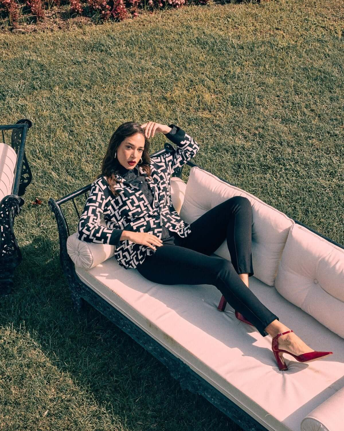 Giacca monopetto in maglia con motivo bicolor all over NERO DORABELLA XL