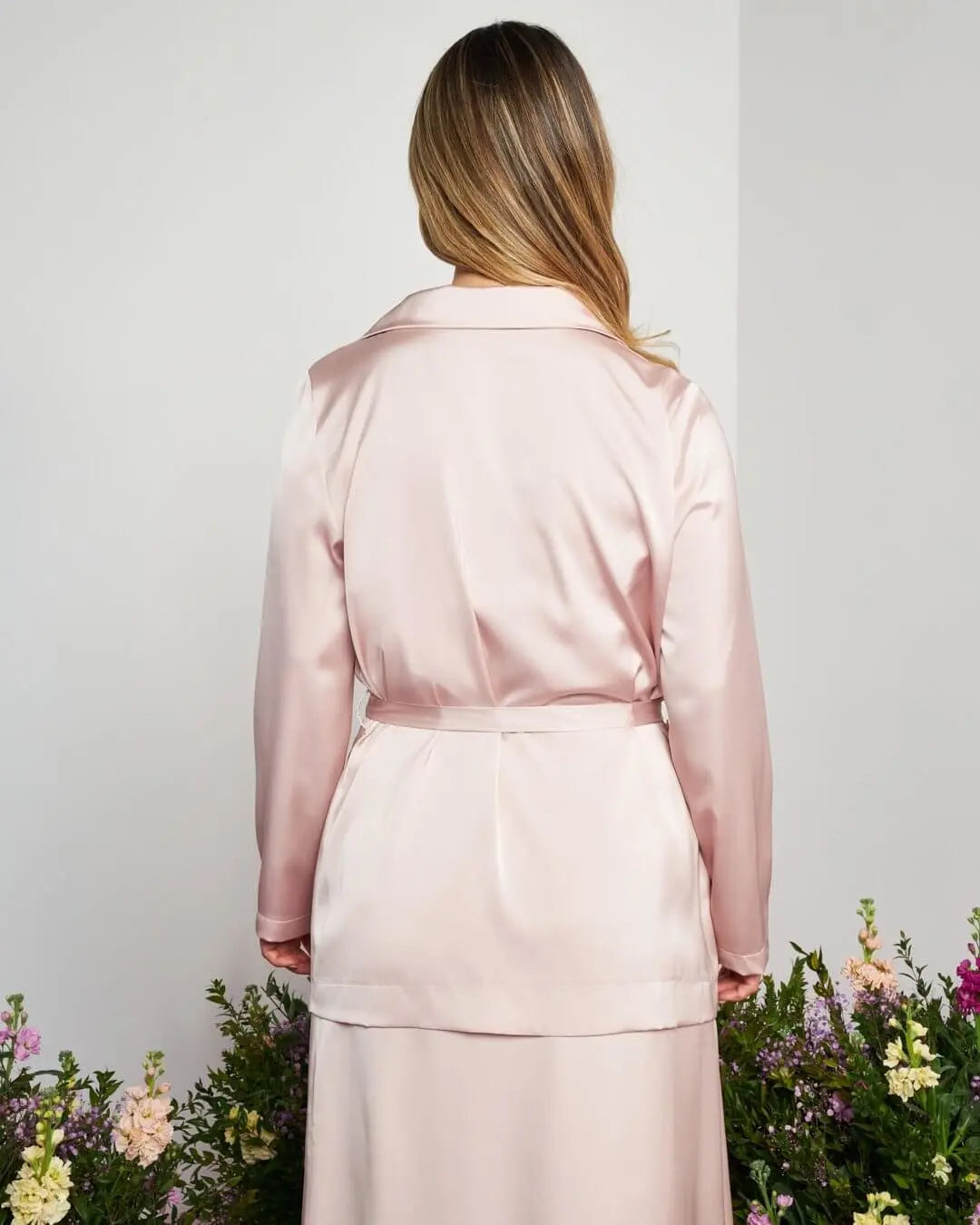 Giacca monopetto in raso tinta unita con cintura in vita CIPRIA DORABELLA