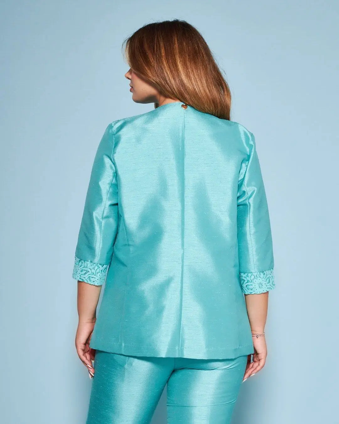 Giacca monopetto senza collo in shantung con inserto in pizzo sul fondo manica ACQUA DORABELLA COUTURE