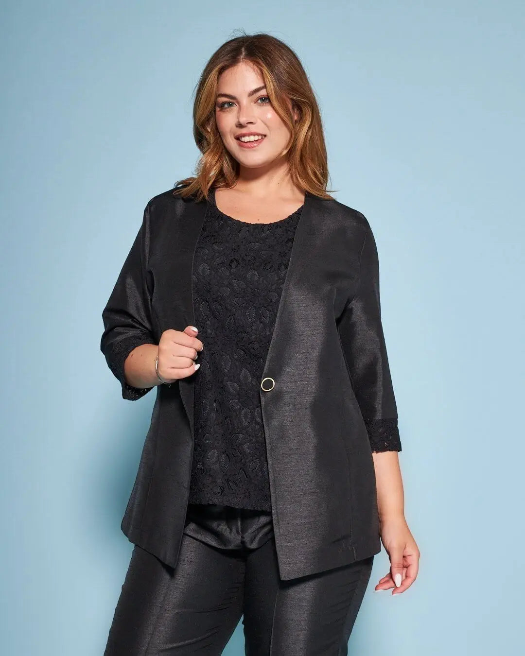 Giacca monopetto senza collo in shantung con inserto in pizzo sul fondo manica NERO DORABELLA COUTURE