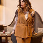 Gilet in crêpe elasticizzato tinta unita con cintura in vita e spilla con fantasia floreale astratt NOCE DORABELLA XXL