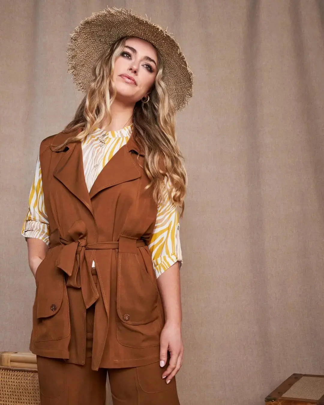 Gilet in twill di misto viscosa con collo con revers e cintura in vita MORO DORABELLA XXL