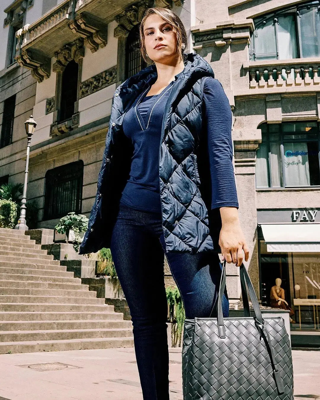 Gilet trapuntato in nylon tinta unita con cappuccio BLU DORABELLA XXL