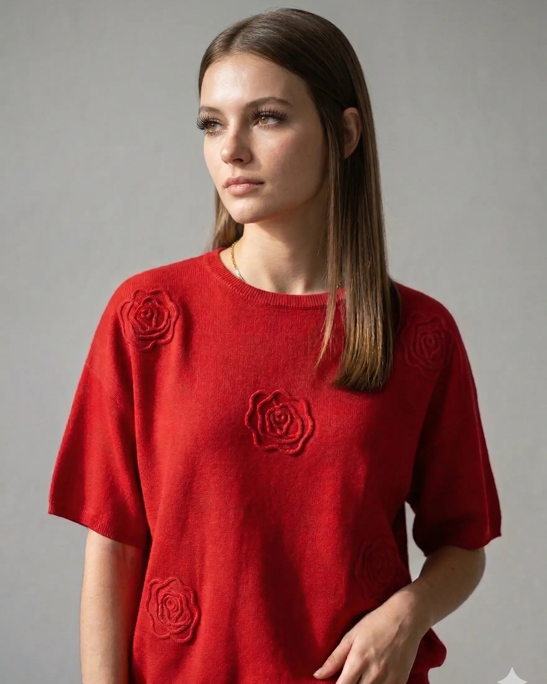 Girocollo con ricamo DORABELLA