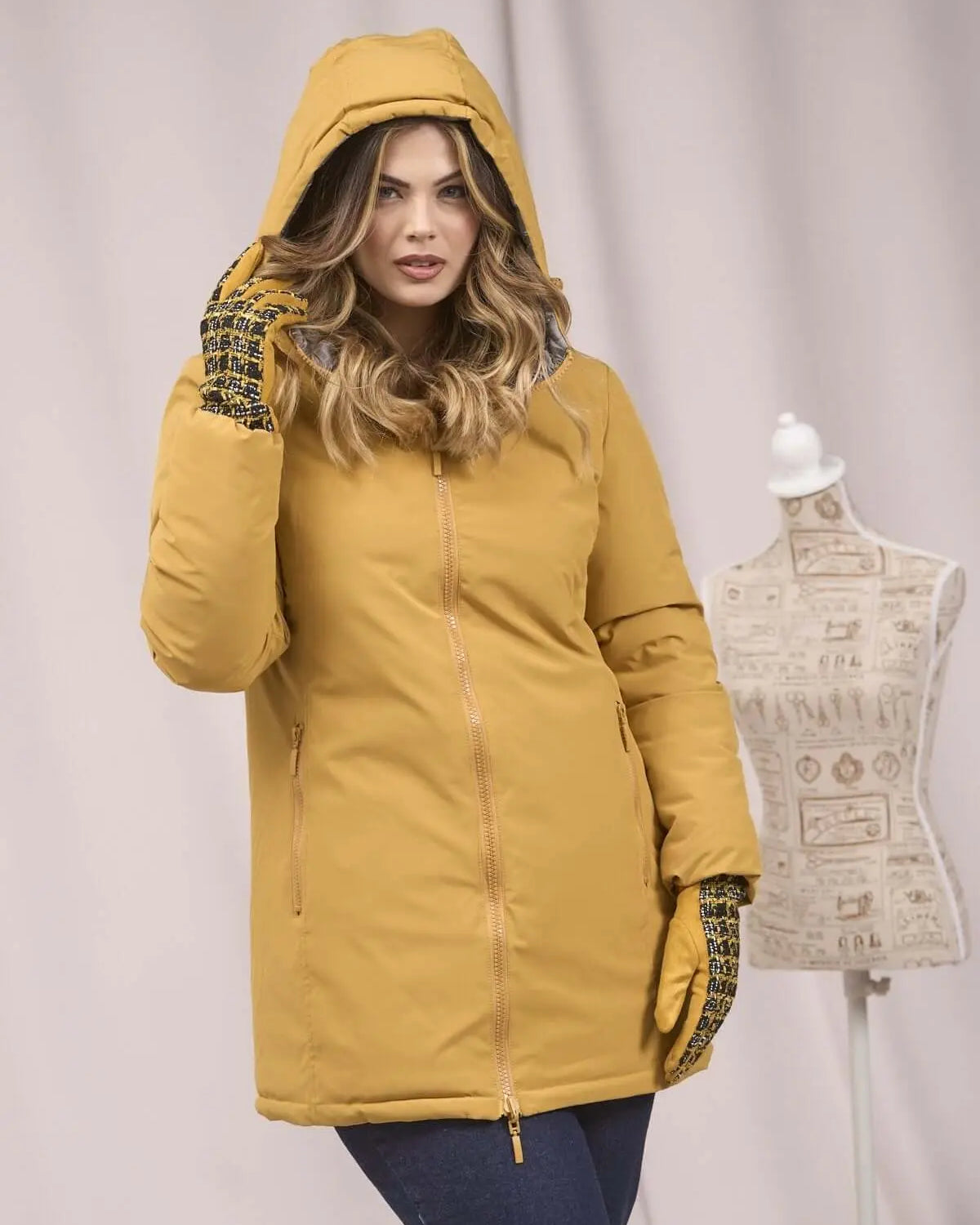 Giubbino con cappuccio e zip SENAPE DORABELLA XXL