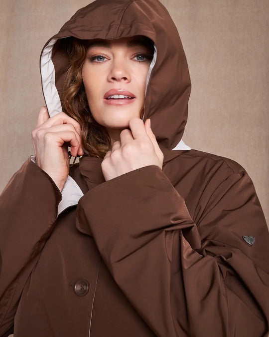 Giubbino in nylon con cappuccio e profili a contrasto CARAMELLO DORABELLA PIU'