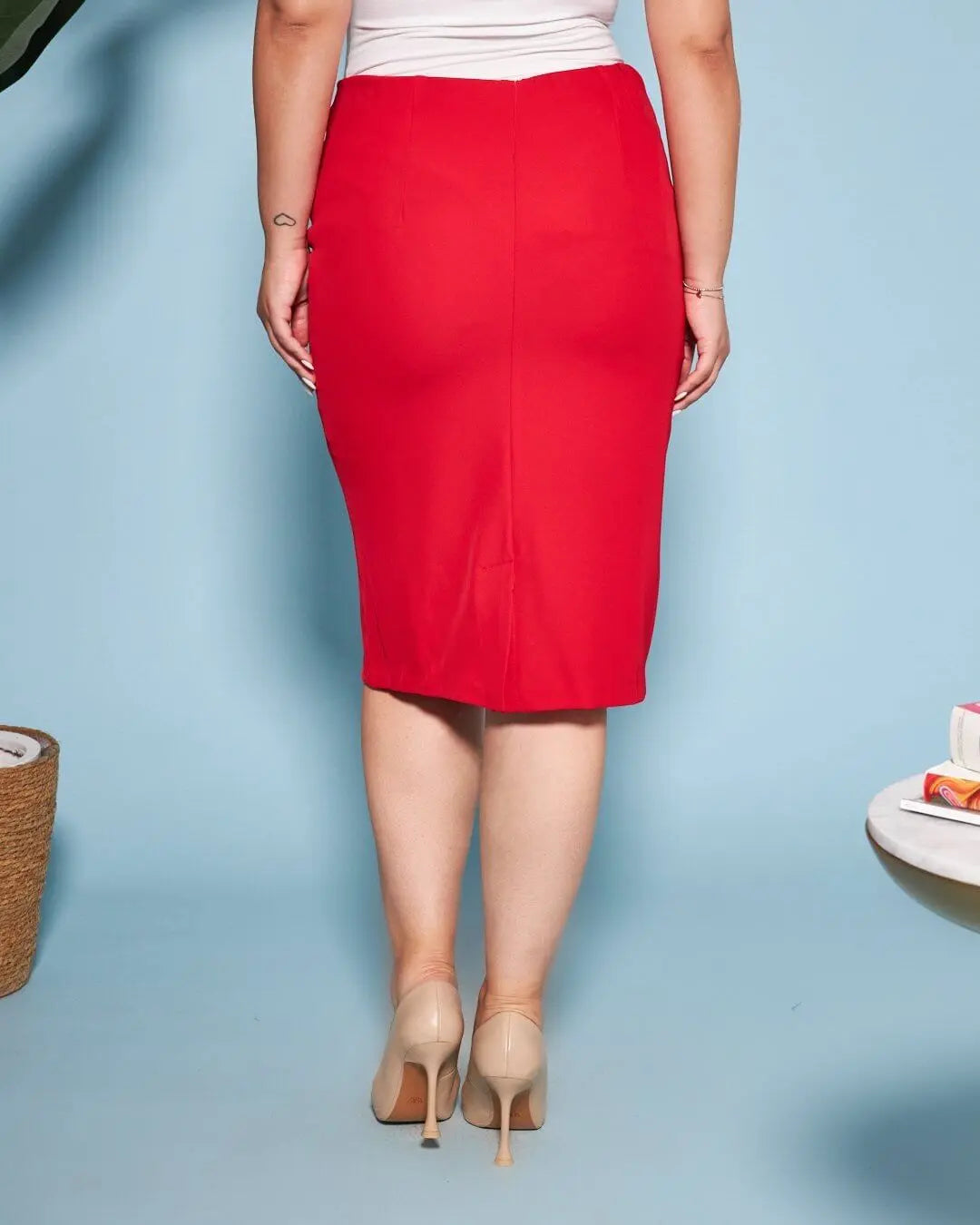 Gonna a tubino in cady elasticizzato tinta unita con zip e spacco. ROSSO DORABELLA