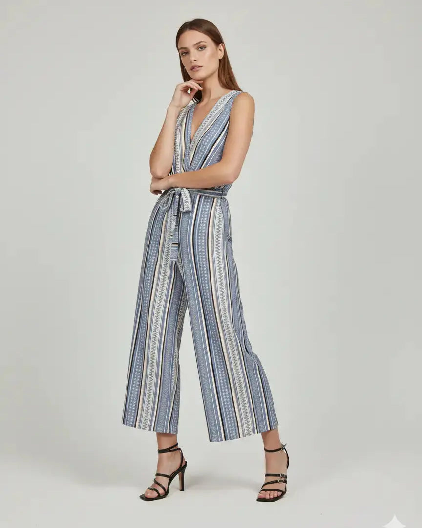 Jumpsuit ampia con scollo a "V" incrociato e fusciacca in vita Unica by Dorabella