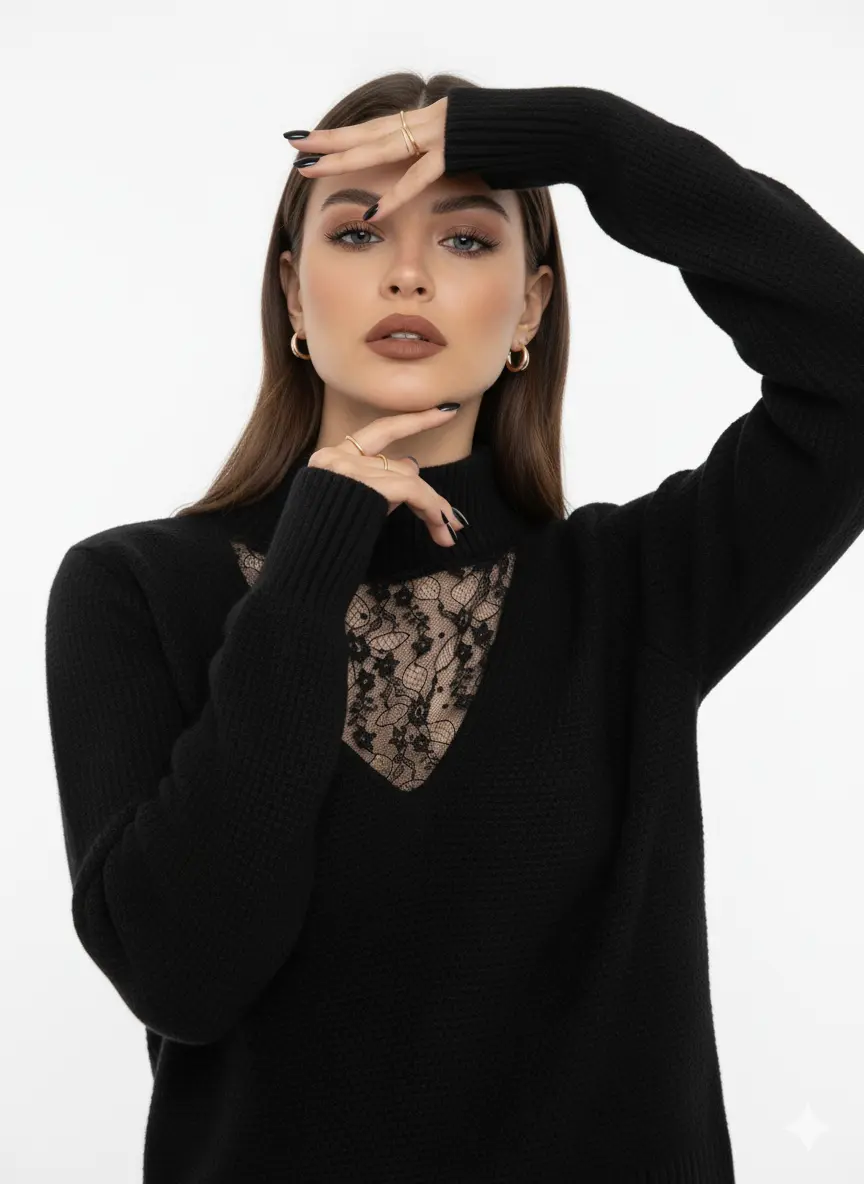 Lupetto con scollo in pizzo e strass DORABELLA