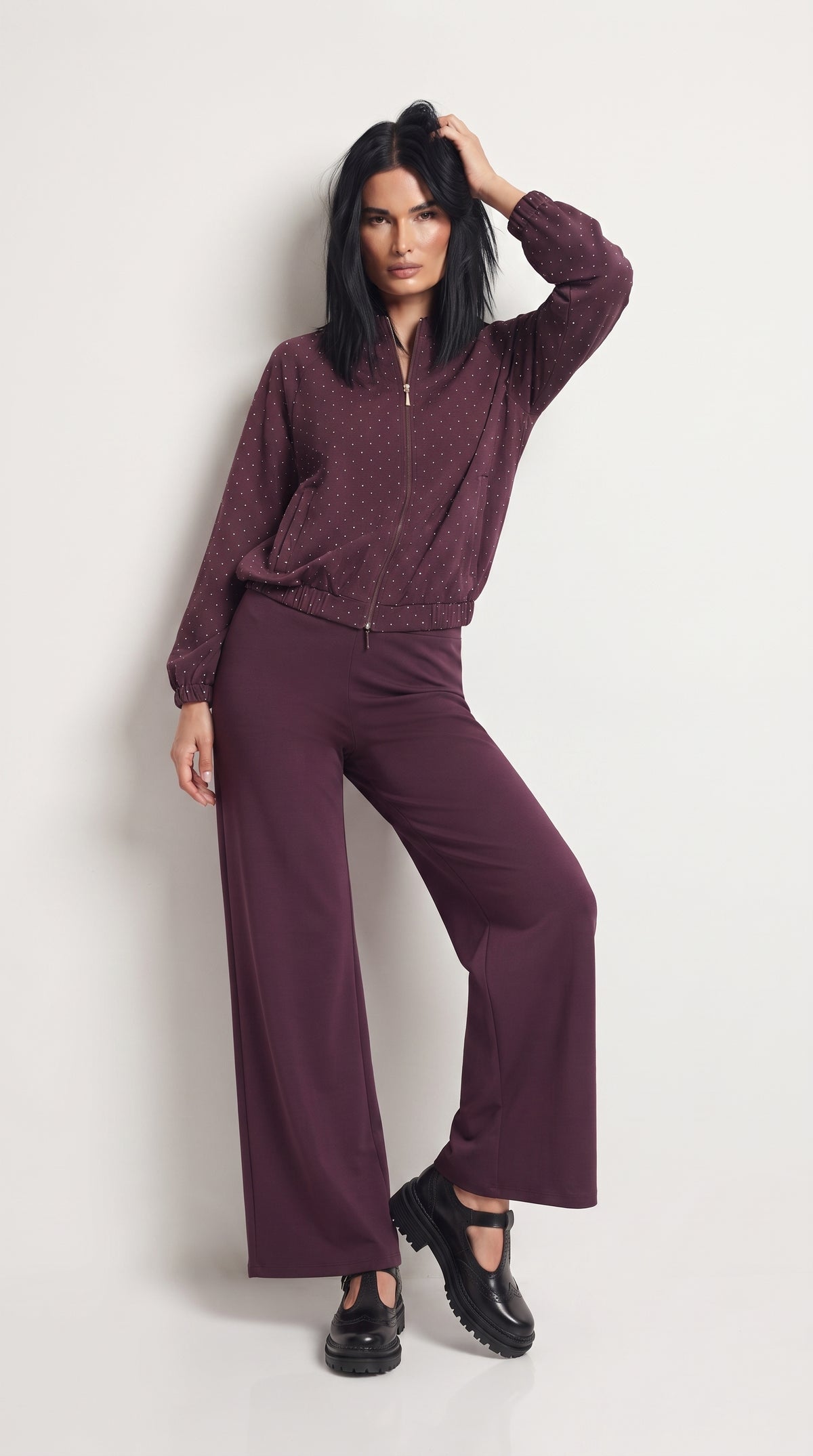 Coordinato felpa e pantalone full strass