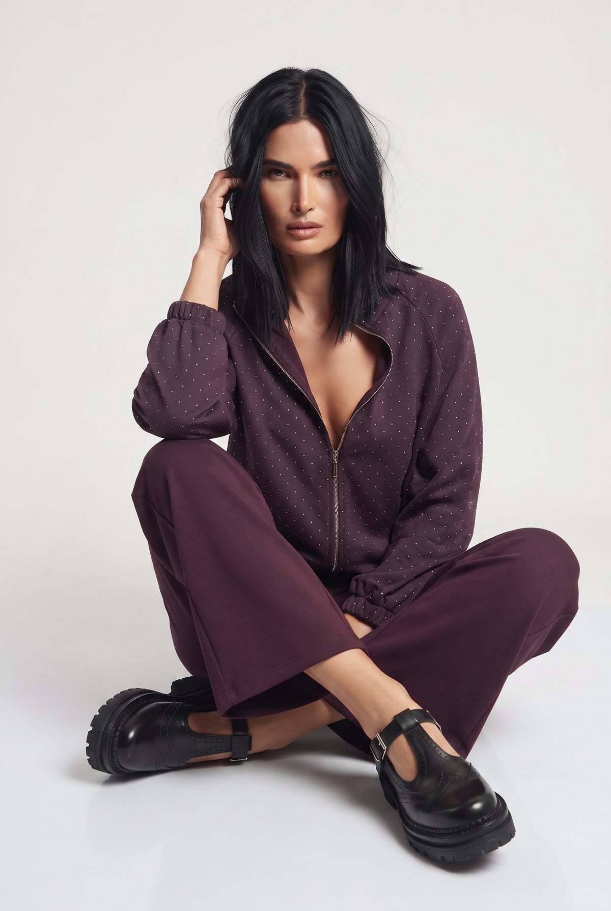 Coordinato felpa e pantalone full strass