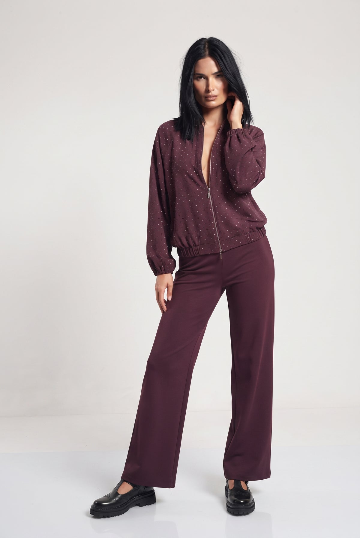 Coordinato felpa e pantalone full strass