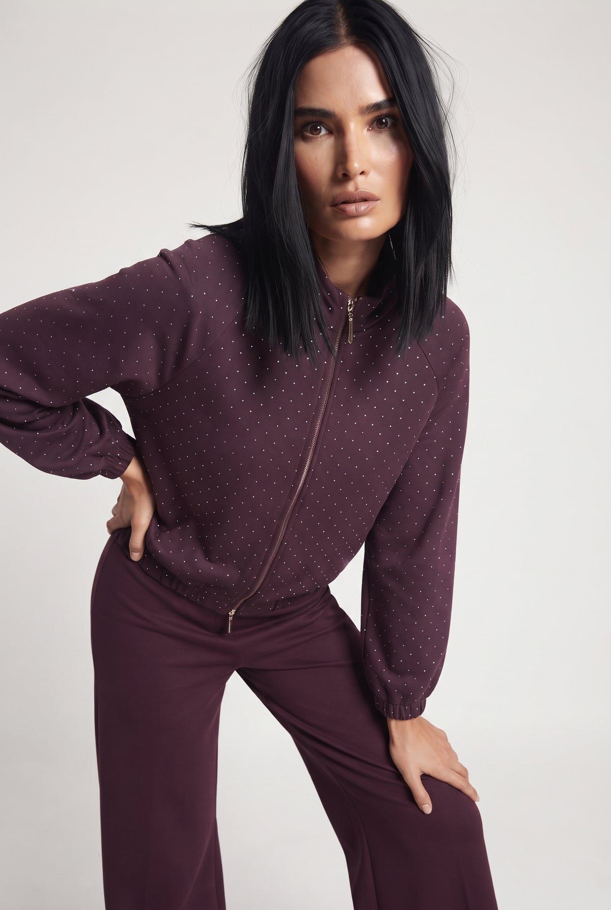 Coordinato felpa e pantalone full strass