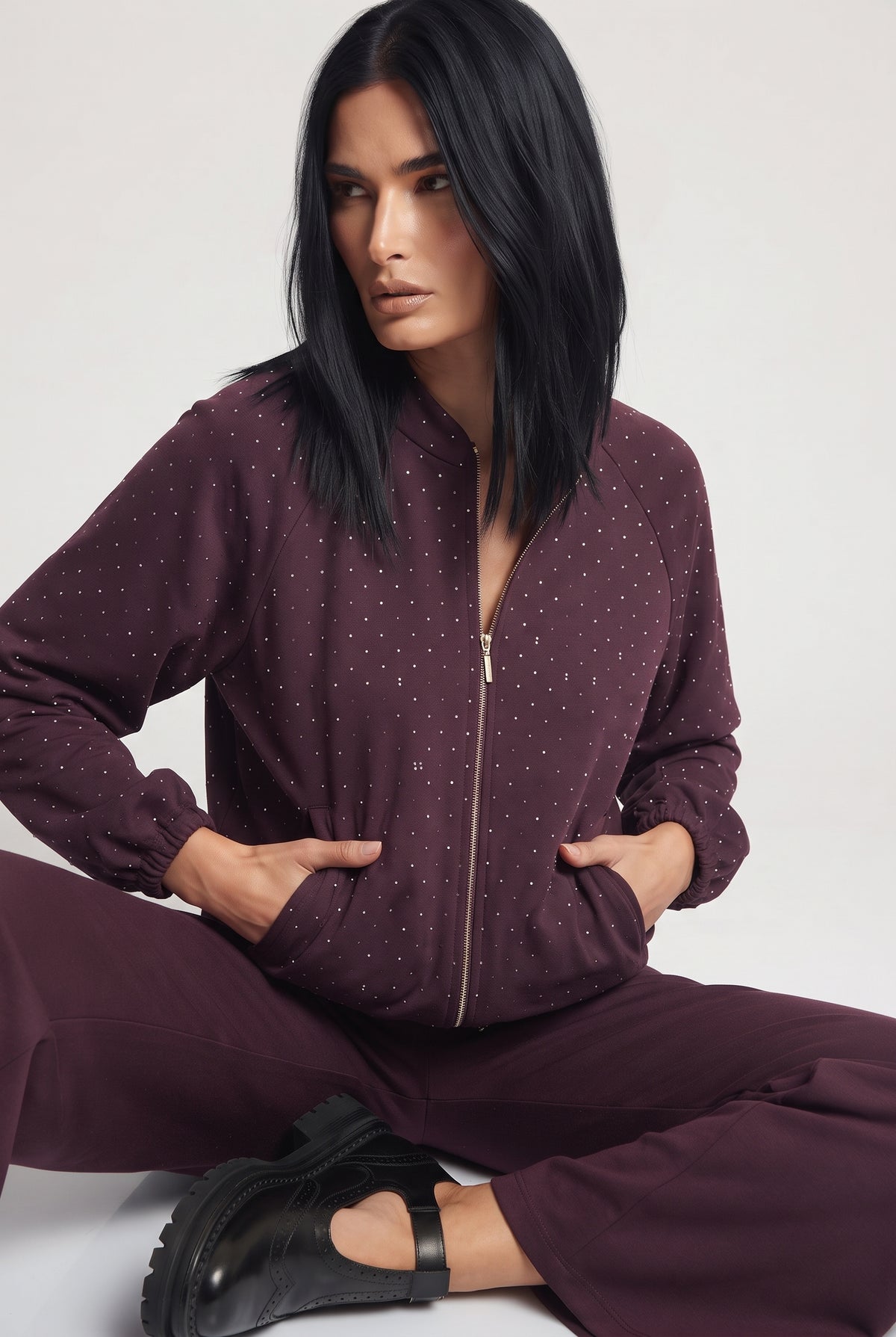 Coordinato felpa e pantalone full strass