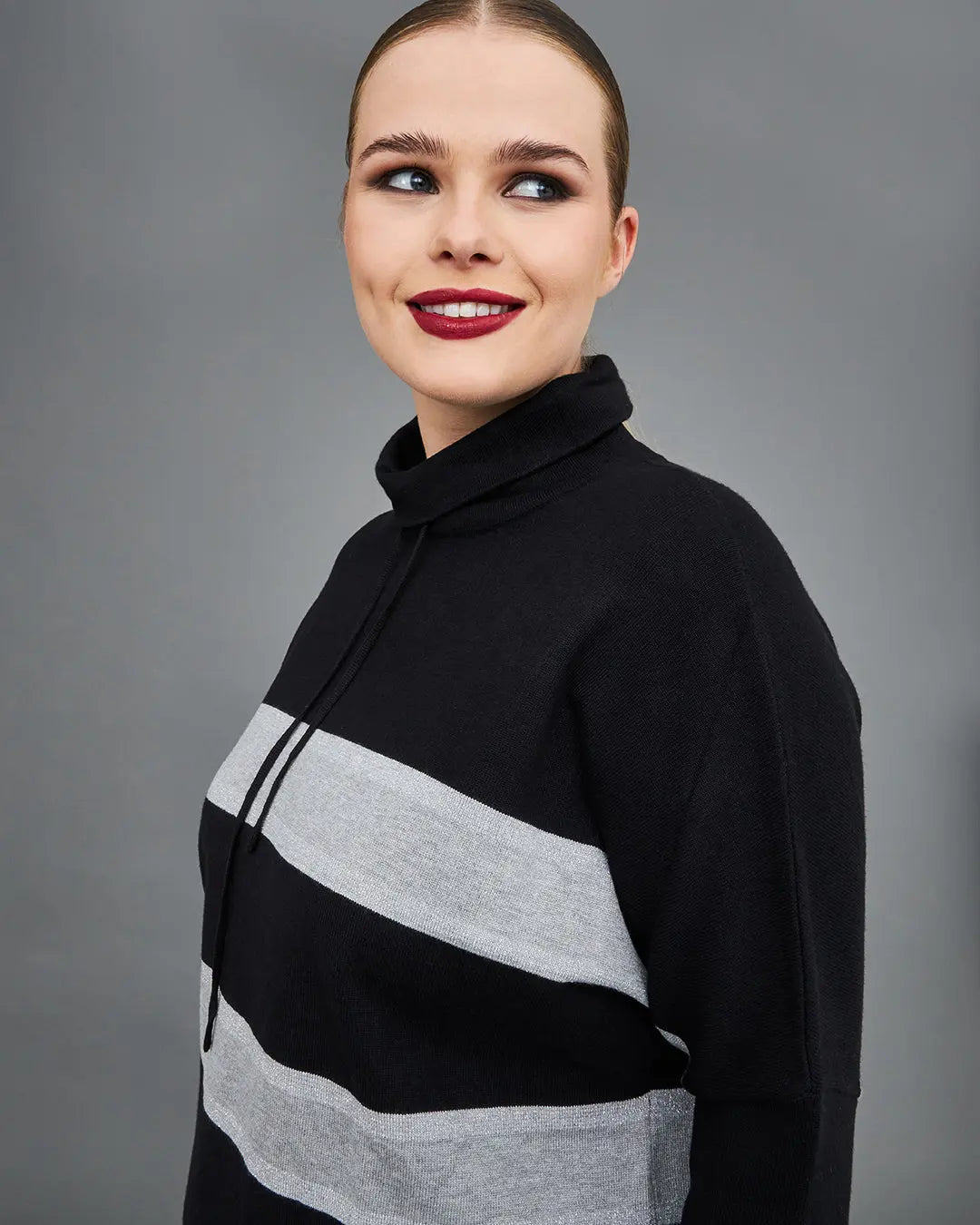 Maglia a "T" NERO DORABELLA PIU'