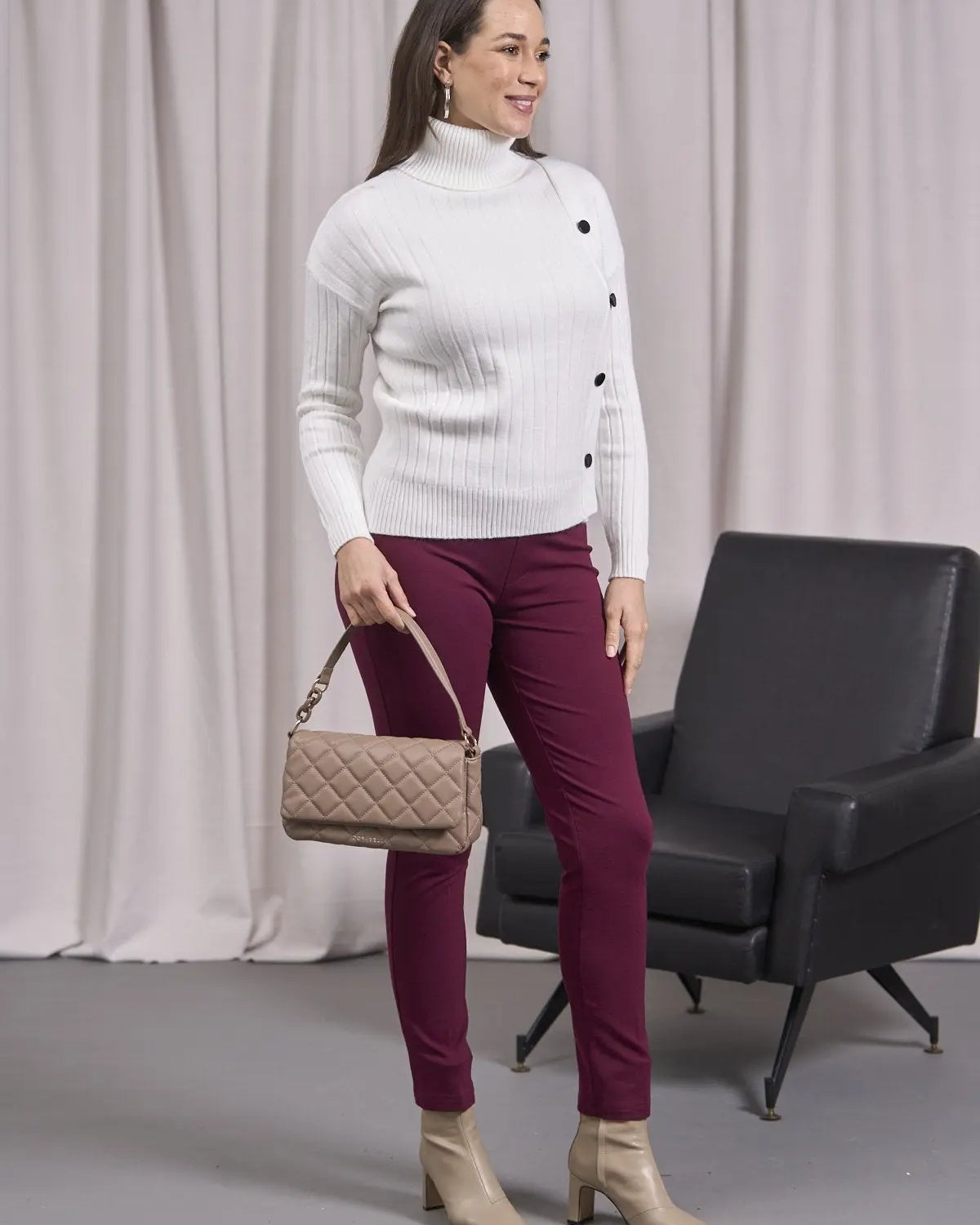 Maglia a collo alto con bottoni laterali PANNA DORABELLA